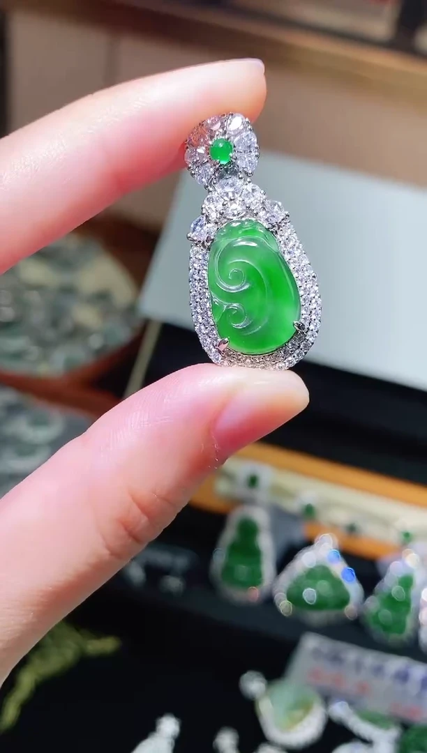 翡翠未镶嵌颈饰精美翡翠-多样性只发一件S710