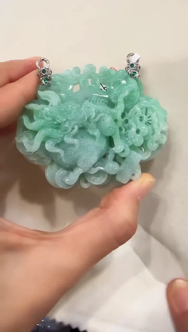 颈饰未镶嵌翡翠国风