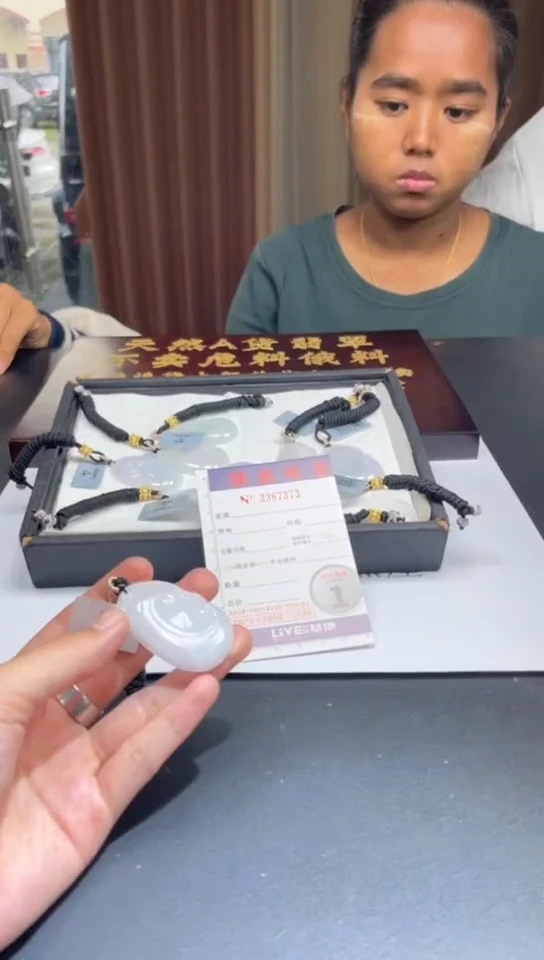 未镶嵌挂件翡翠多样性发其一拍一发一7373