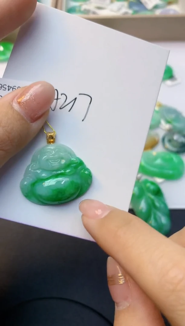 颈饰18K金镶嵌翡翠天然A货缅甸翡翠百元以上9元证书费自理