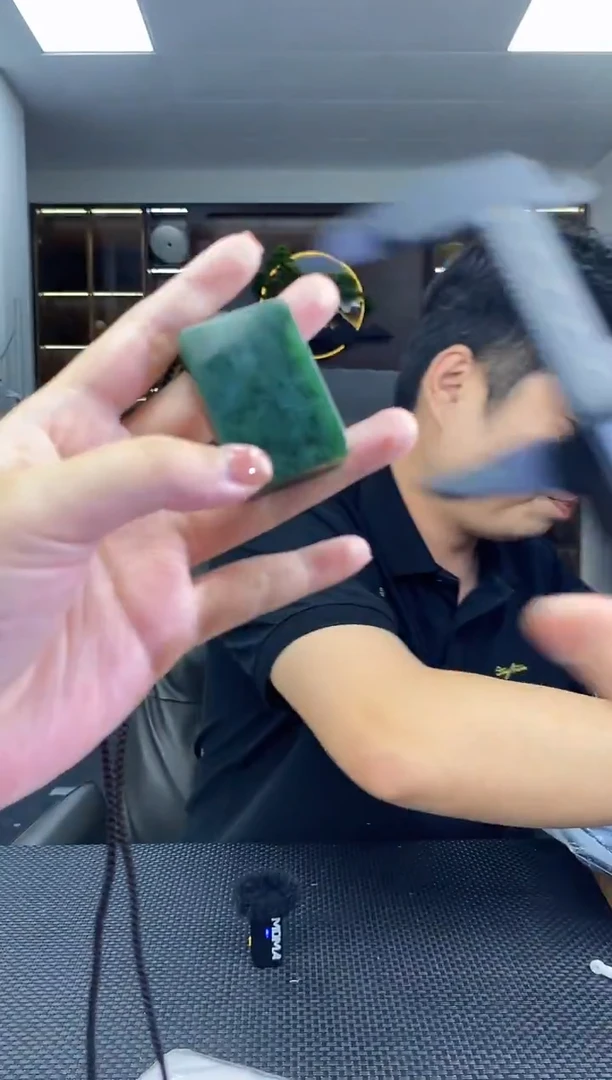 颈饰未镶嵌和田玉无事牌清货3