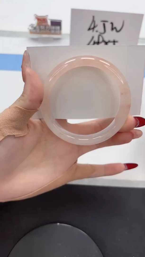 【闪购商品】石英质玉手镯未镶嵌A374-60