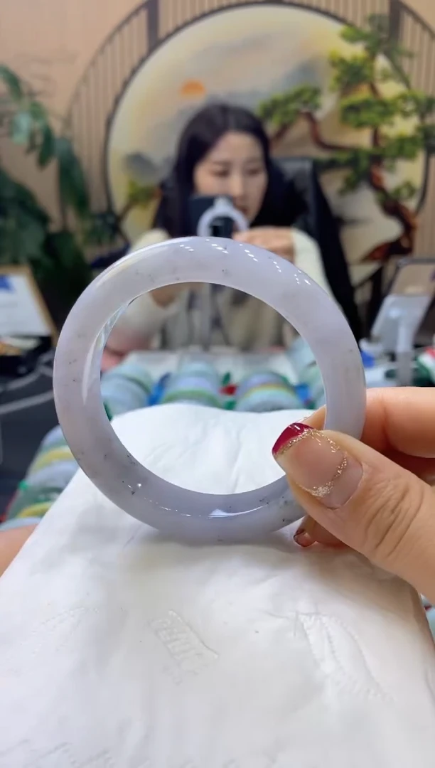 【闪购商品】翡翠手镯未镶嵌99903354