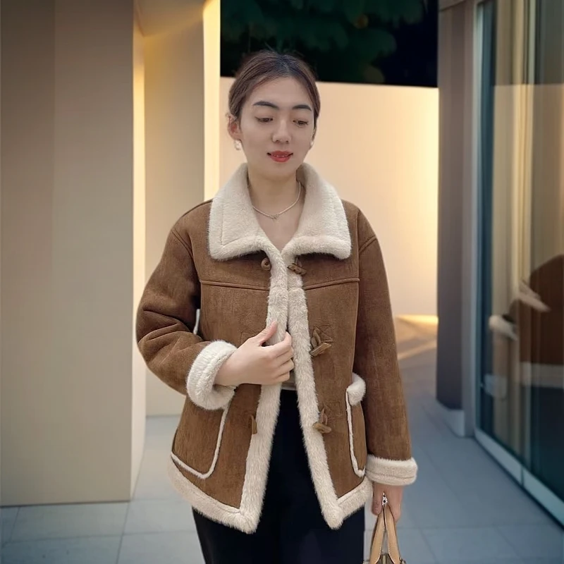 【木子原创设计】新款高端毛毛一体洋气牛角扣爆款百搭机车服外套女