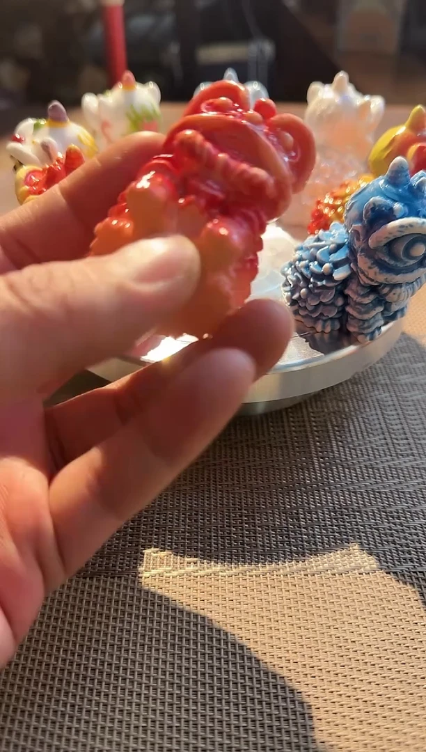 陶瓷醒狮 实心底部  颜色可备注 咨询客服