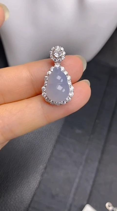 翡翠银S925镶嵌颈饰葫芦
