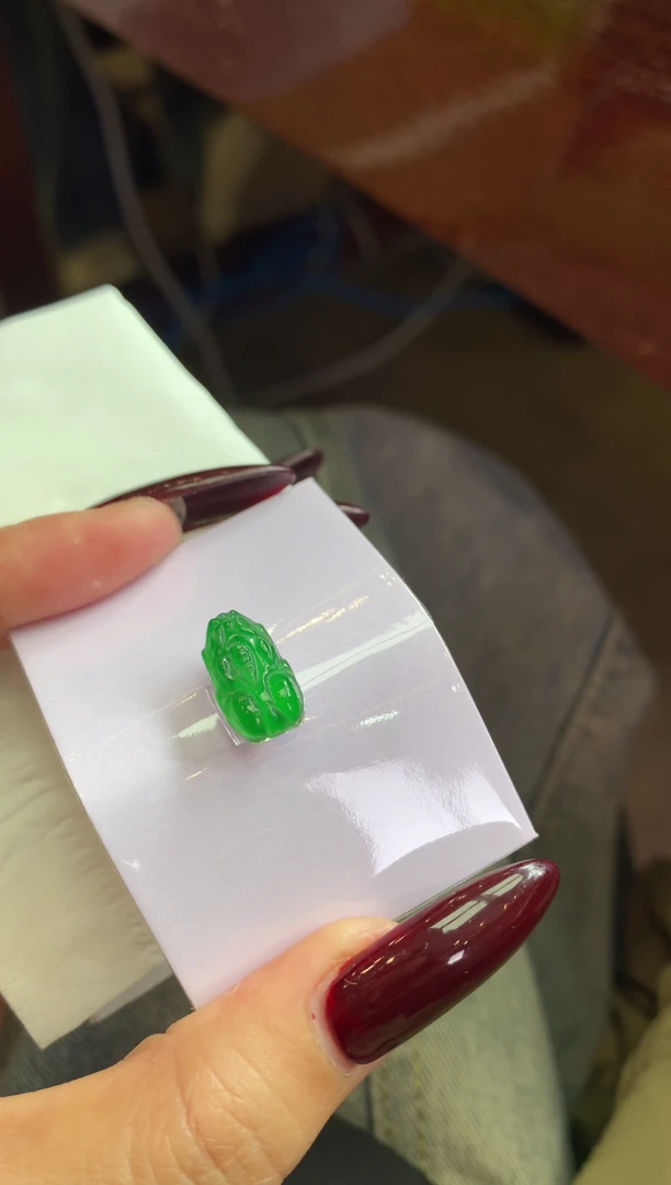 【闪购商品】定制翡翠未镶嵌翡翠