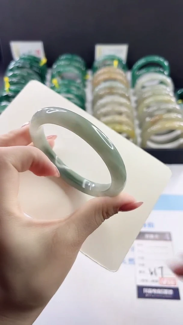 未镶嵌手镯石英质玉多样性发货V17