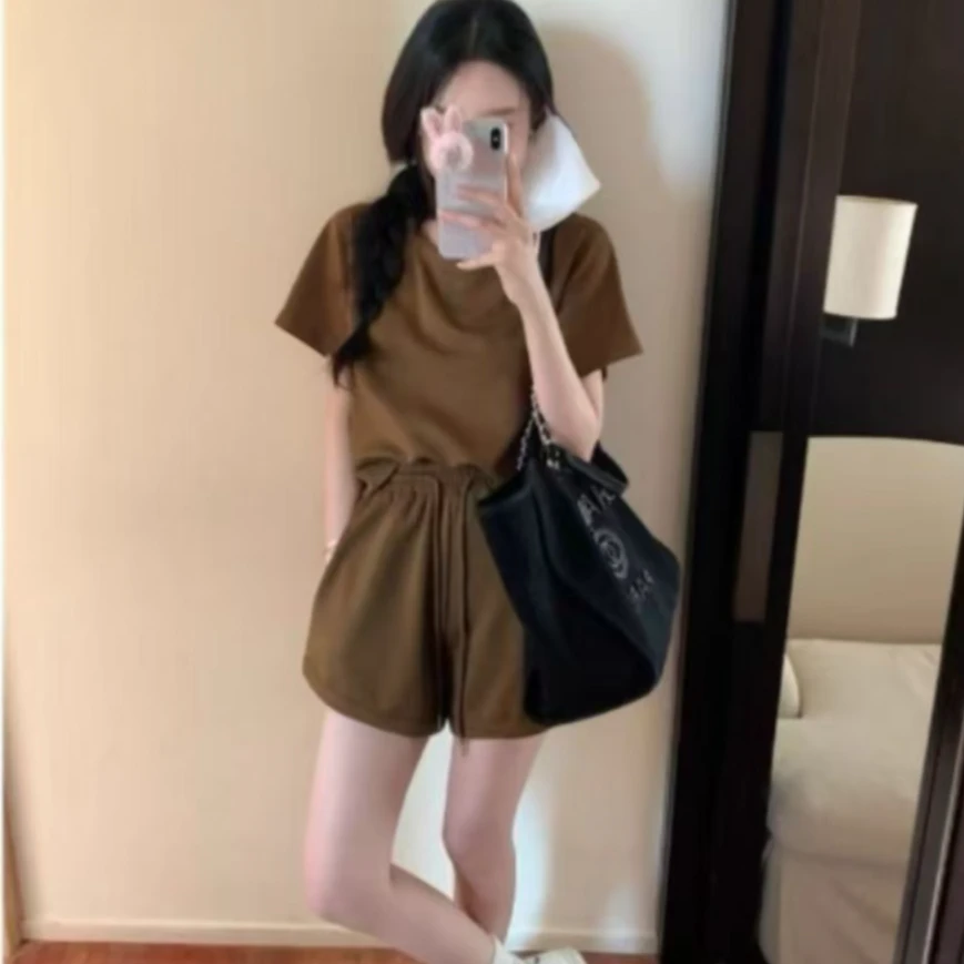 休闲套装夏季简约圆领短袖T恤上衣女装阔腿a字短裤运动两件套