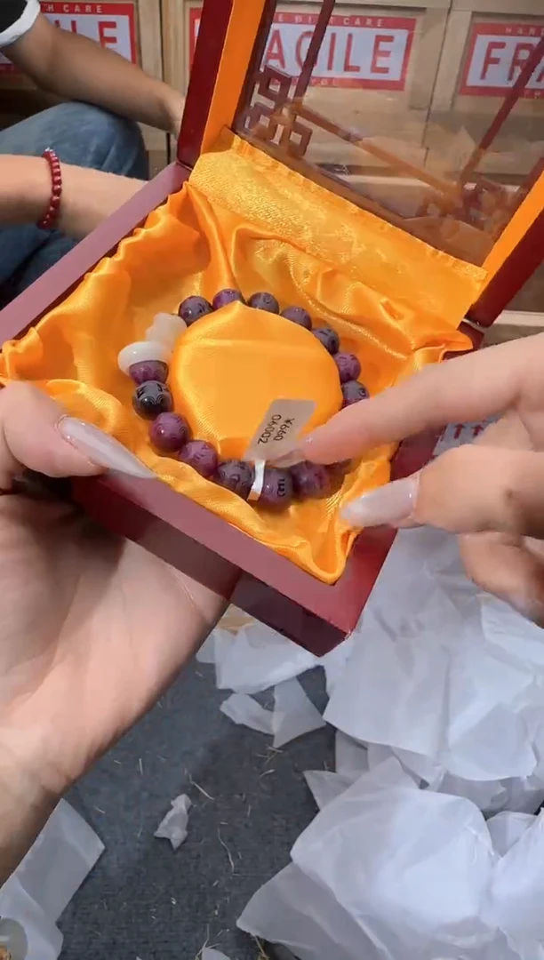 精美手串（无礼盒）