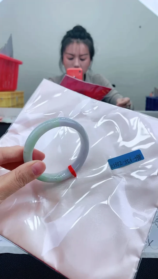 未镶嵌手镯翡翠55