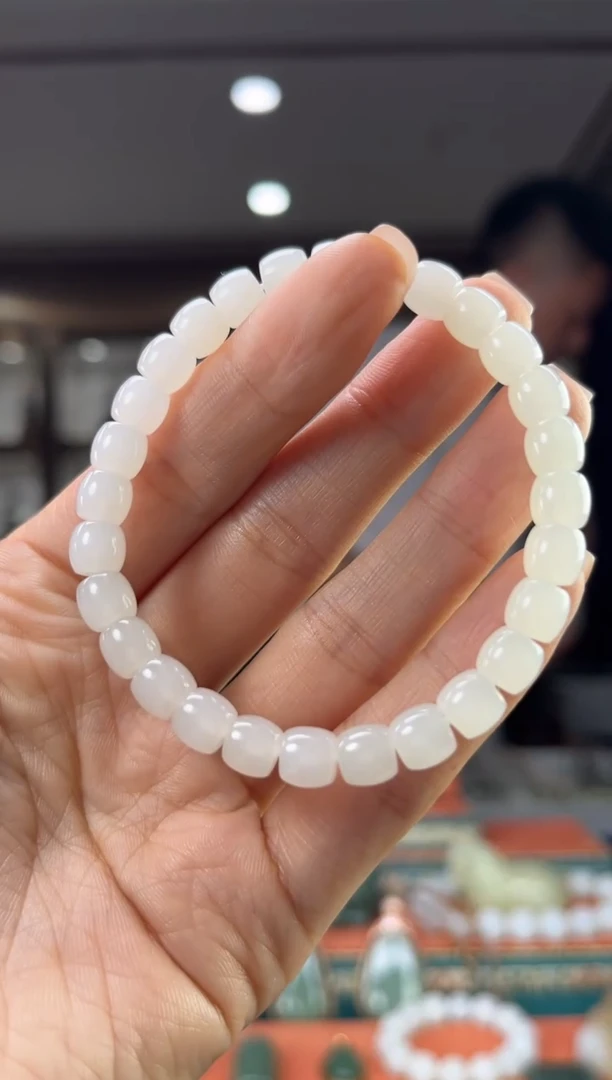 和田玉未镶嵌颈饰佩佩7mm左右