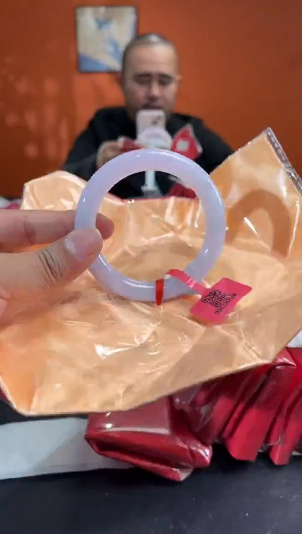 未镶嵌手镯翡翠2     56