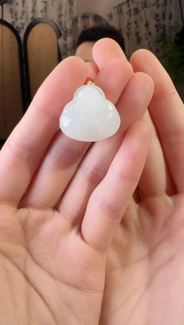 和田玉未镶嵌颈饰抱抱佛