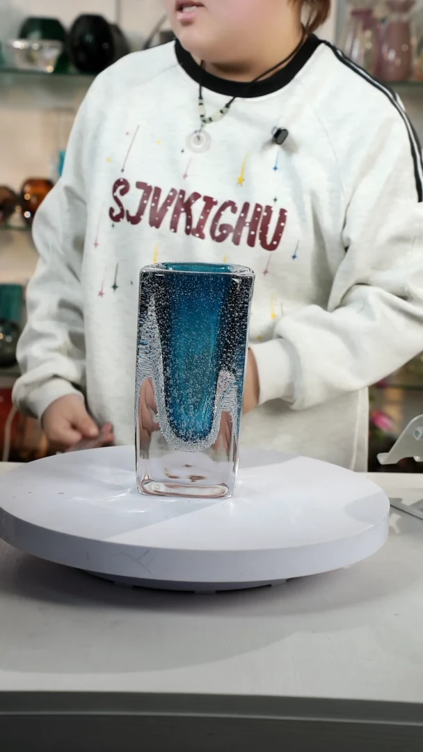 【闪购商品】琉璃【弘扬】高25轻奢琉璃花器正常手工痕迹