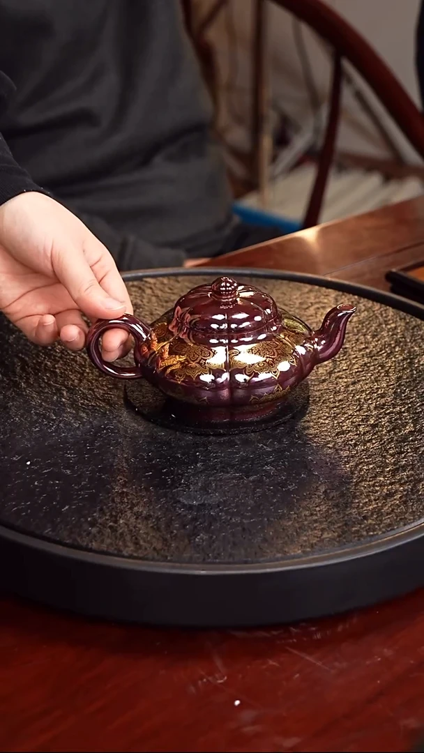 茶壶紫砂顾顺芝 六瓣梅79 紫泥 330毫升 配三足鼎