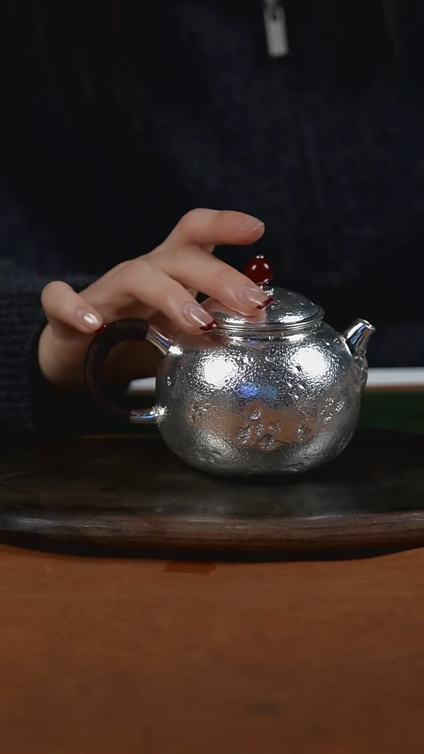 手工锤纹星球泡茶壶