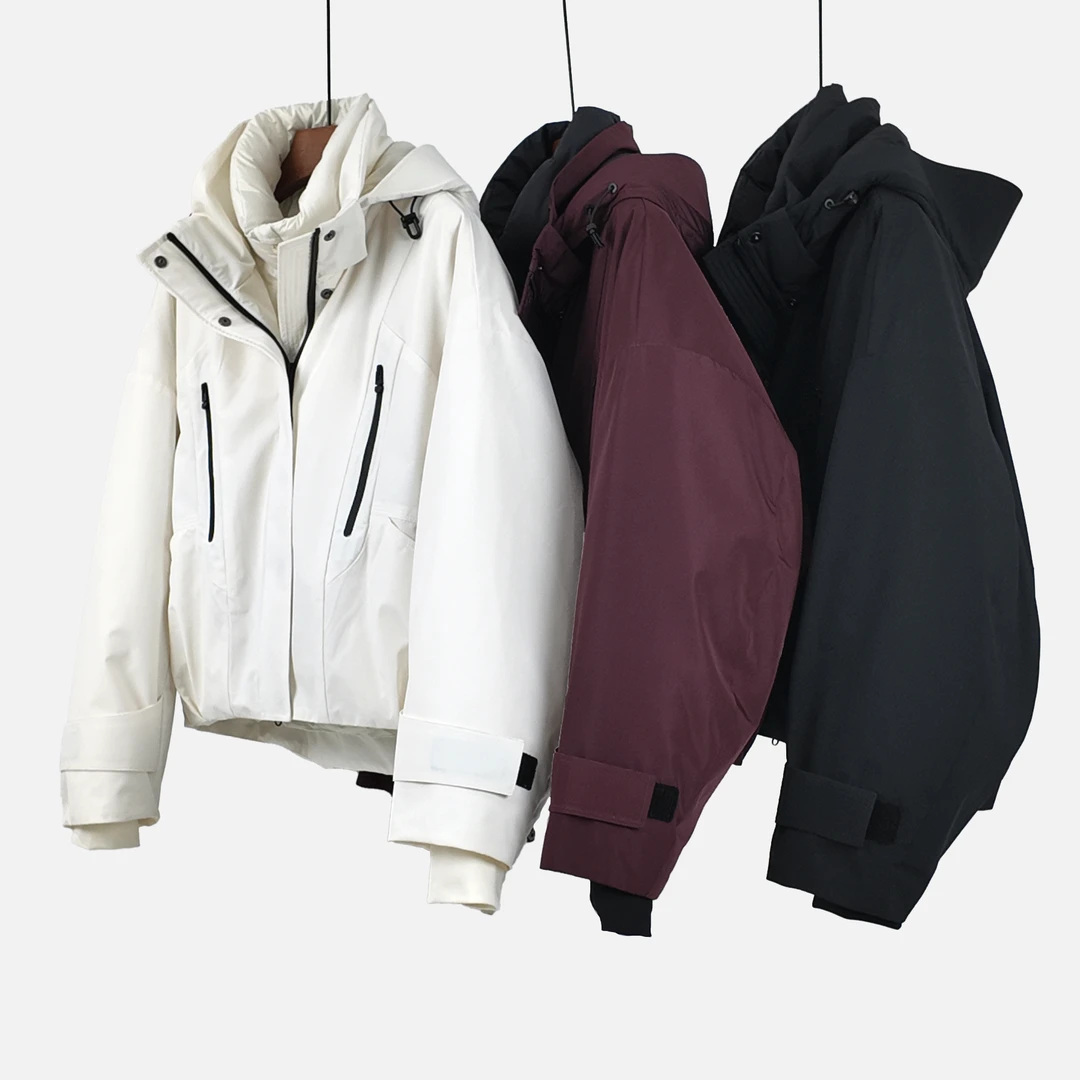【一盟工厂直发】短款冲锋衣廓形的真两件鹅绒服ZS975