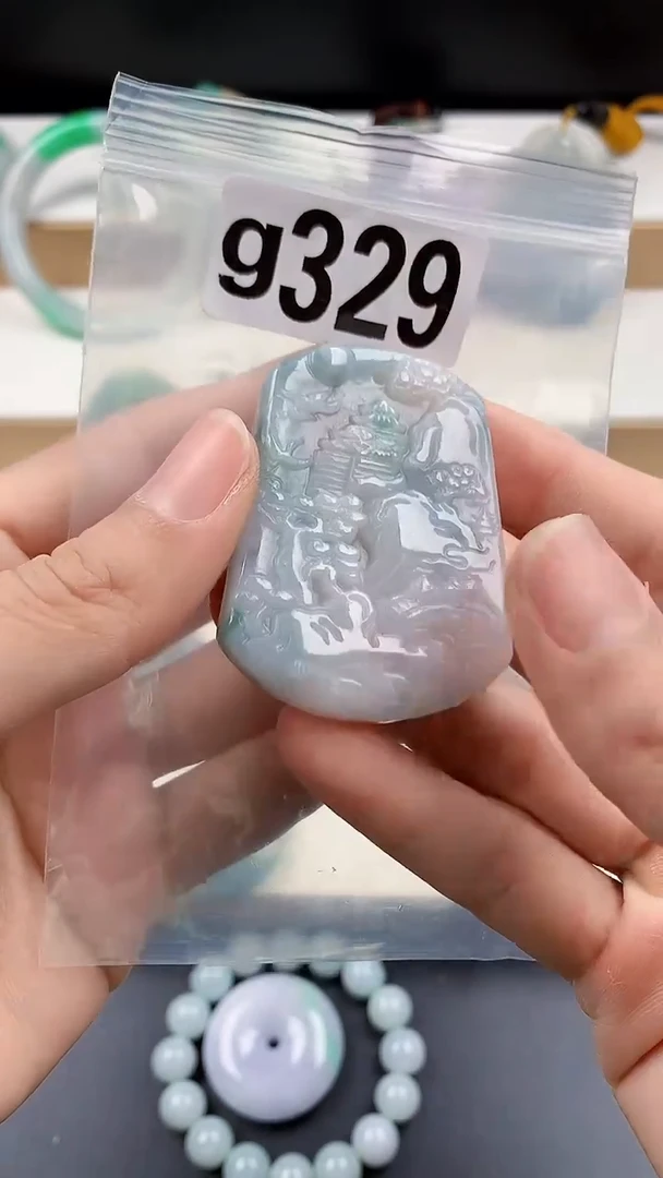 颈饰未镶嵌翡翠天然翡翠吊坠挂件