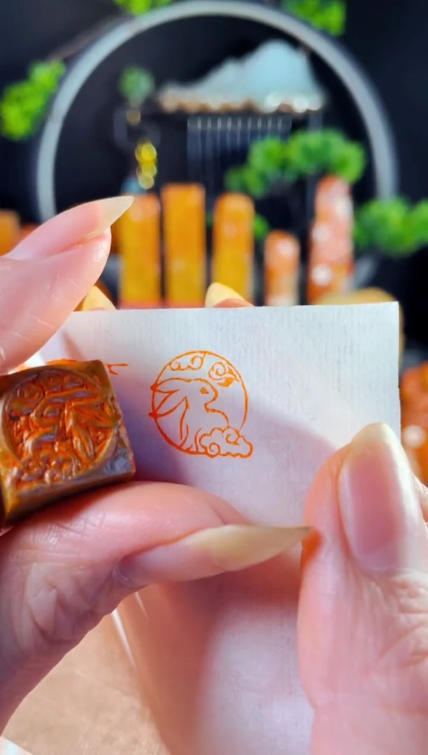 老挝石印石手工篆刻《兔子》1.5木纹