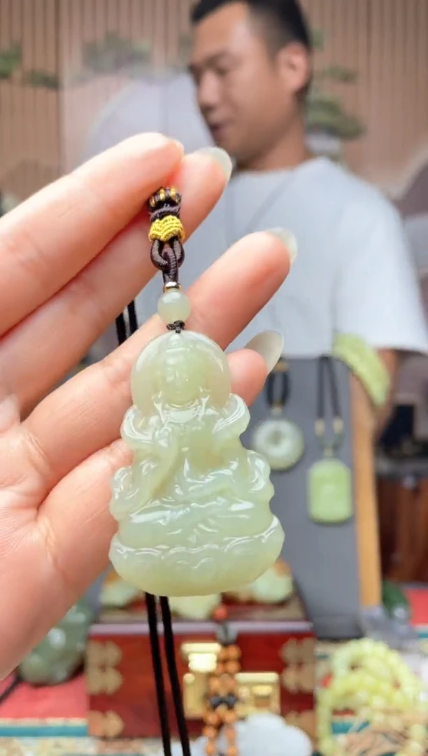 颈饰未镶嵌和田玉拍一发一