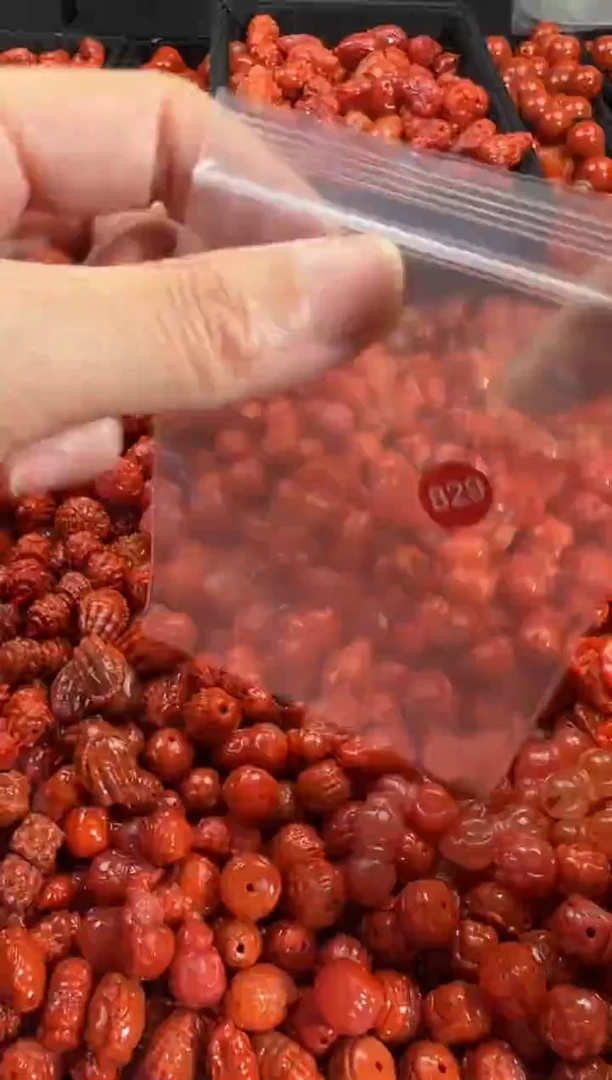 颈饰未镶嵌南红玛瑙1