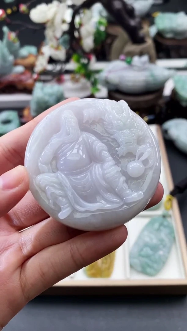 翡翠未镶嵌颈饰天然缅甸A货翡翠