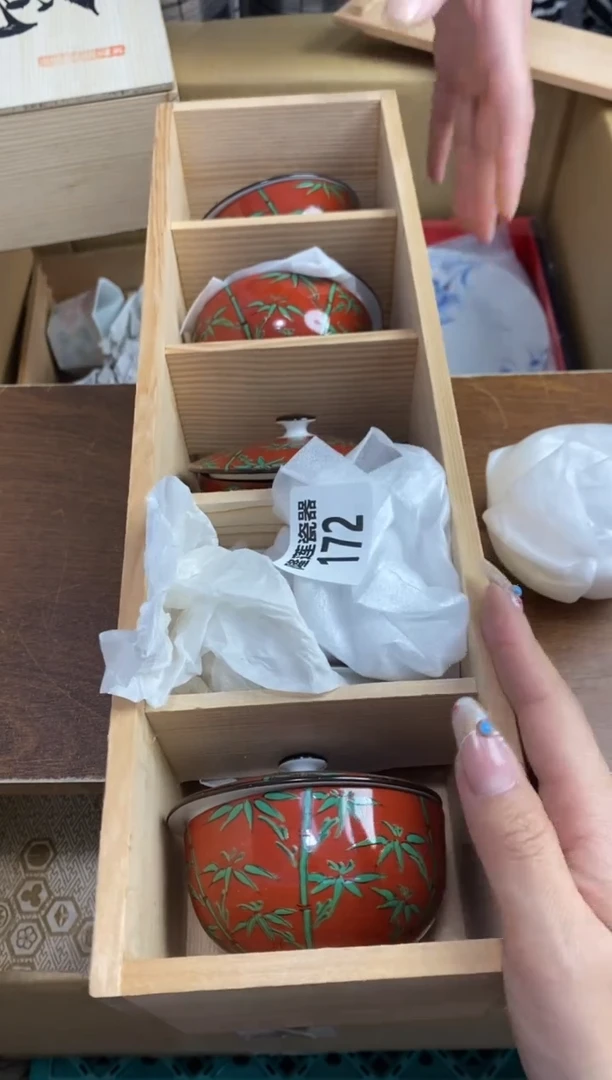 【闪购商品】瓷片隆莲瓷器欢迎大家