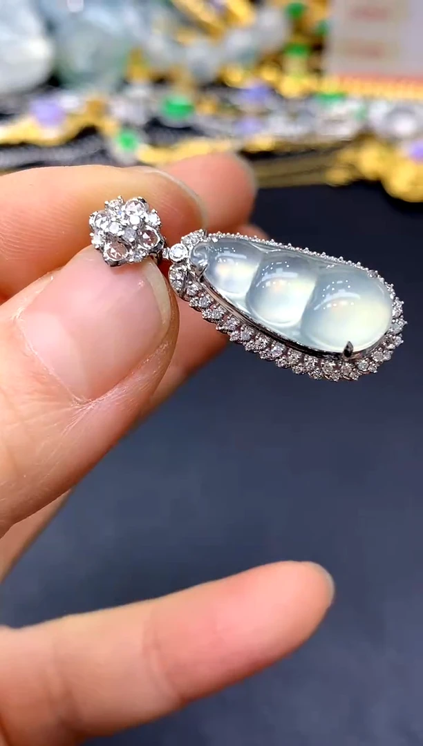 颈饰18K金镶嵌翡翠529-中国好珍宝