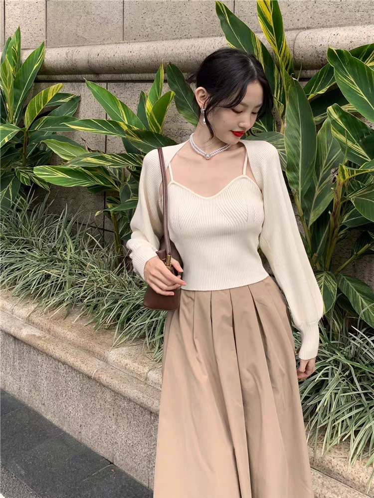 093秋法式复古灯笼袖超短针织披肩吊带背心两件套百搭套装时尚