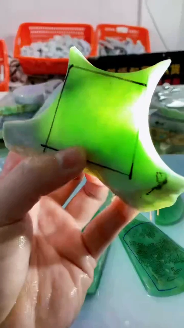 颈饰未镶嵌翡翠缅甸A货翡翠82