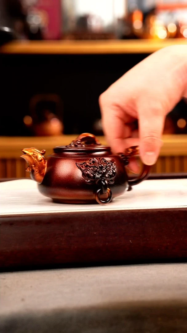 茶壶紫砂金贝烧 螭龙纹双圈 刻绘