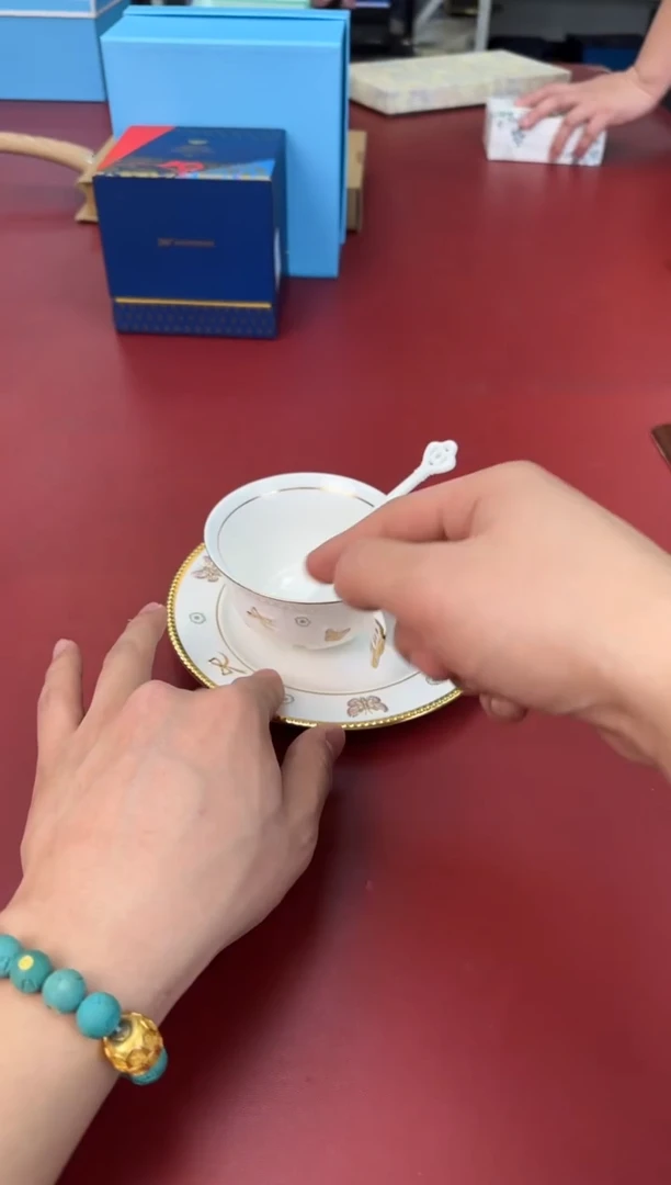 【闪购商品】瓷片新号开播全场漏@@H1820