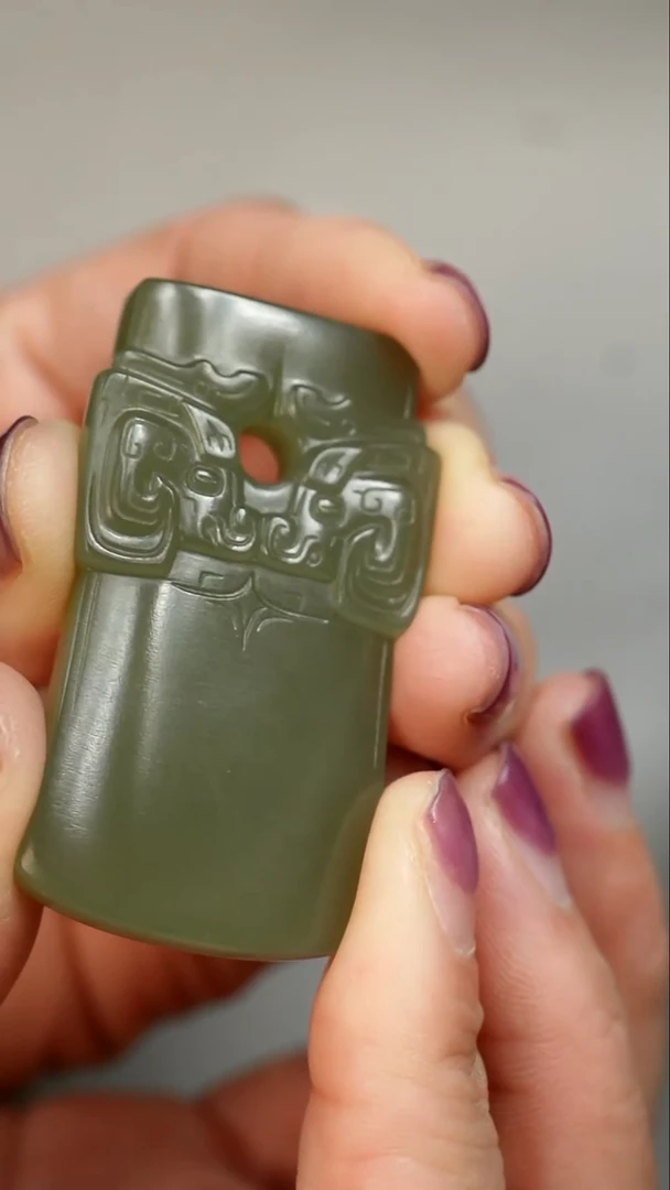 未镶嵌和田玉挂件守护