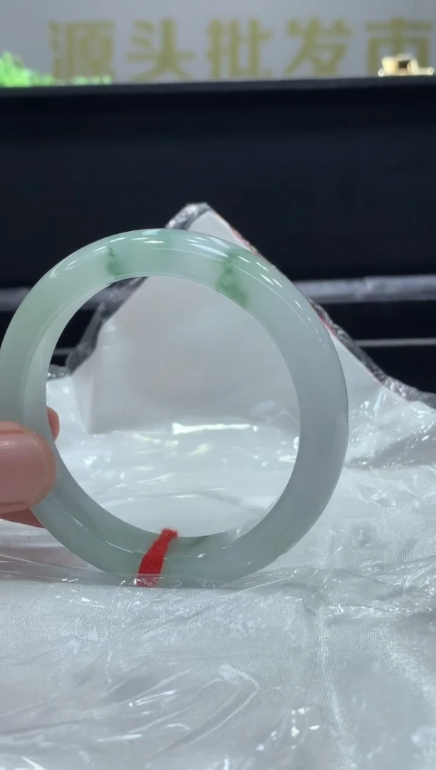 未镶嵌手镯翡翠翡翠手镯