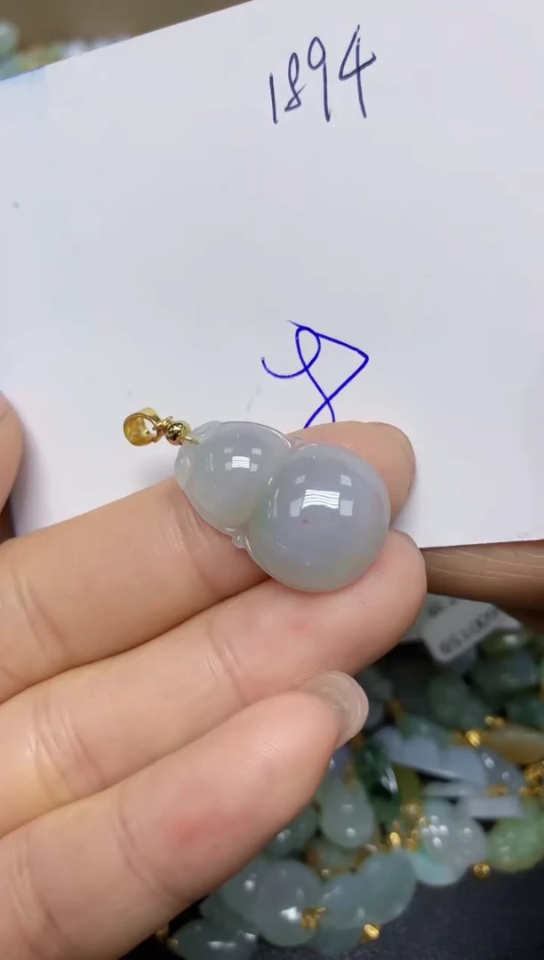 【闪购商品】翡翠挂件合金 天然翡翠A货