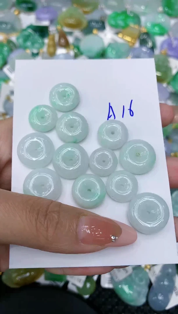 【闪购商品】翡翠颈饰未镶嵌111111111多样性发其一