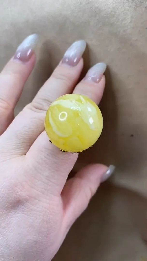 琥珀颈饰未镶嵌戒指