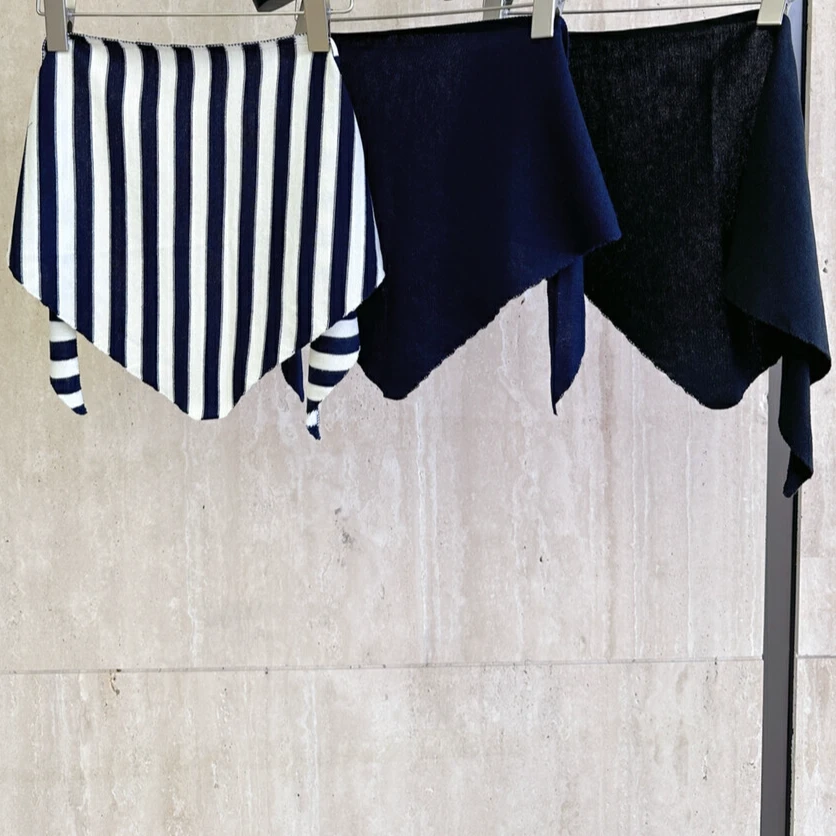 极简百搭小披肩搭配围巾