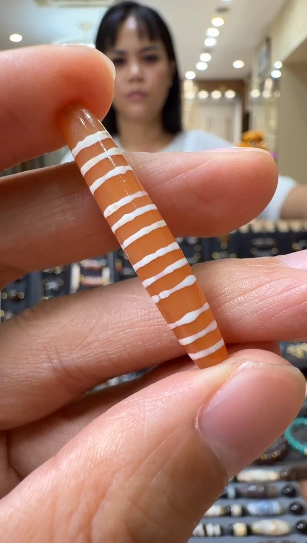 未镶嵌玛瑙/玉髓珠宝奇石大*镶蚀红玉髓