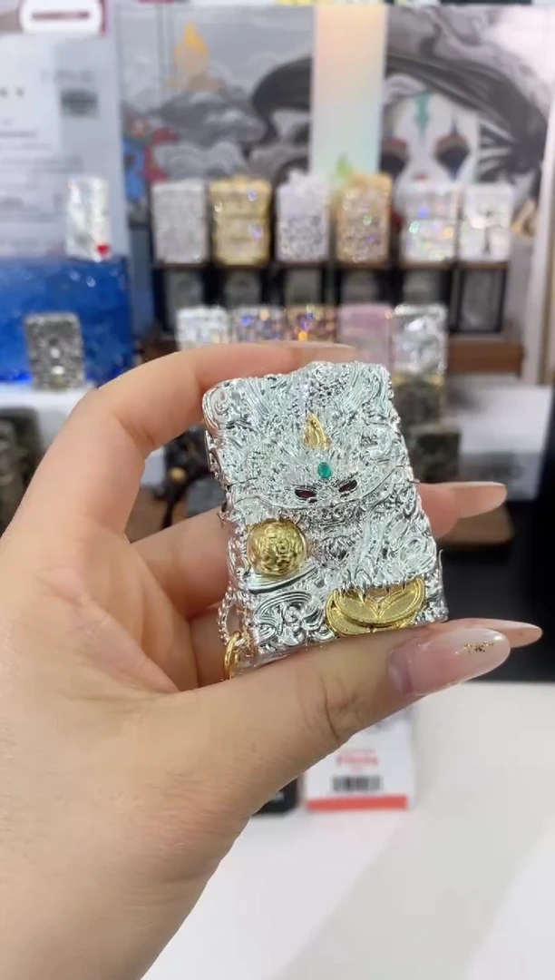 铜关****?ZIPPO银玉貔貅带礼盒+油+火石