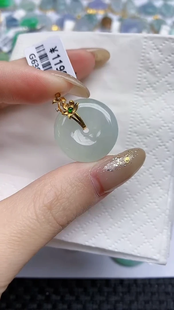 【闪购商品】翡翠颈饰18K金镶嵌天然A货翡翠 36