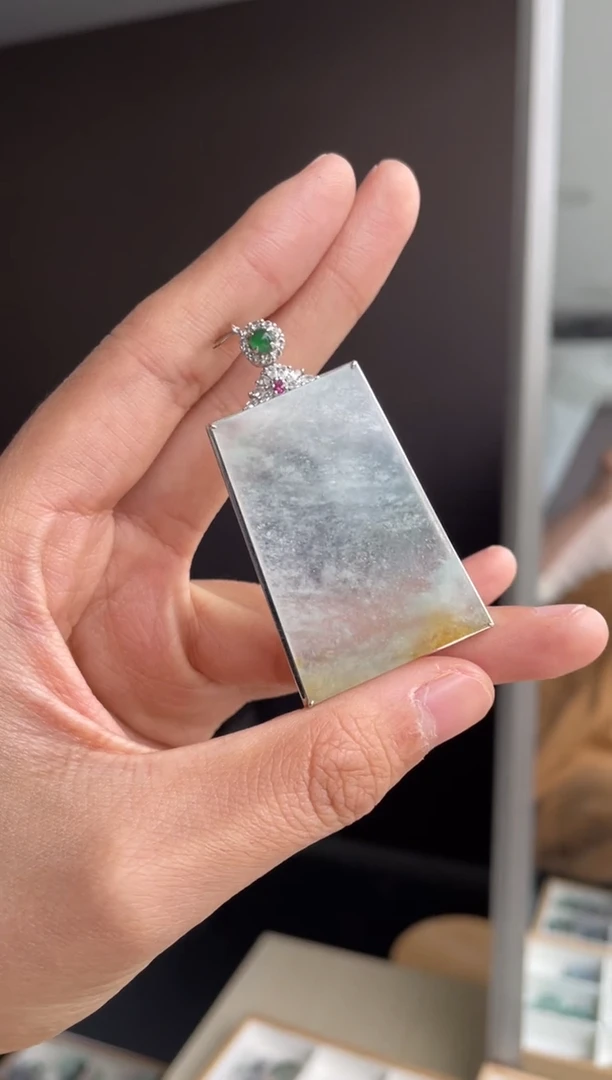 吊坠(不含链)18K金镶嵌翡翠梦****）天然缅甸A货翡翠