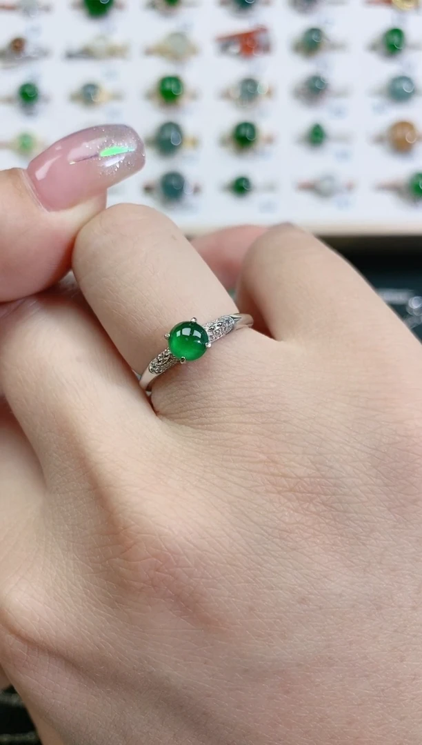 翡翠戒指银S925镶嵌天然翡翠
