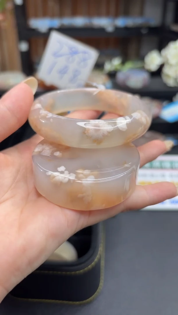 未镶嵌手镯石英质玉A73(60圈赠送镯心)