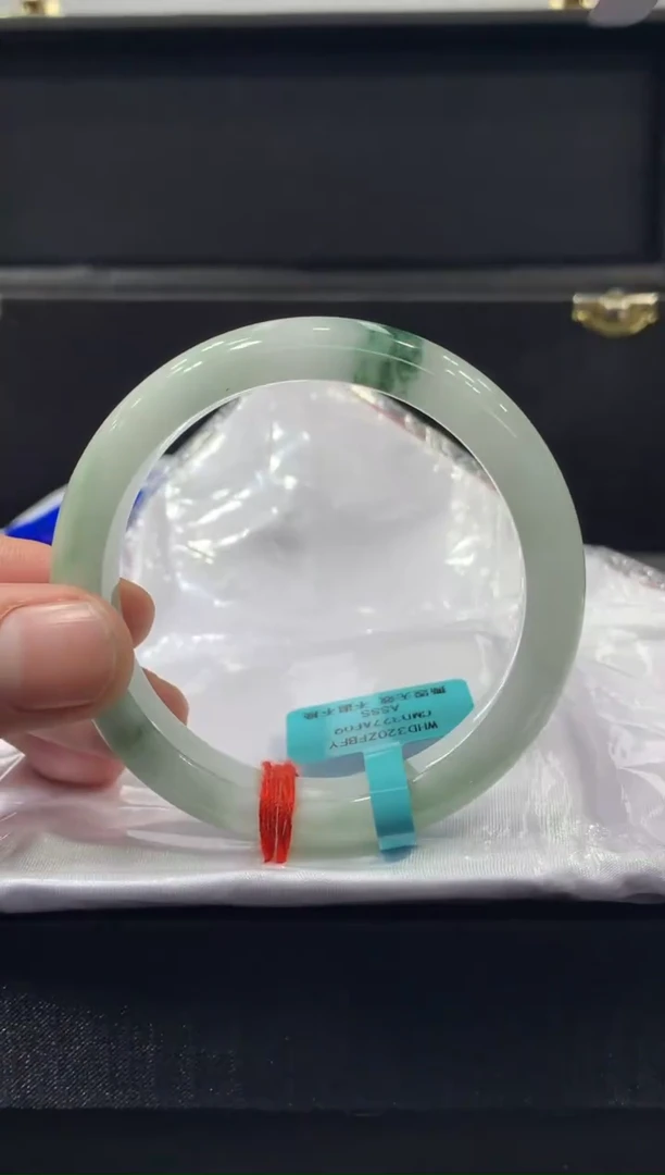 未镶嵌手镯翡翠翡翠手镯