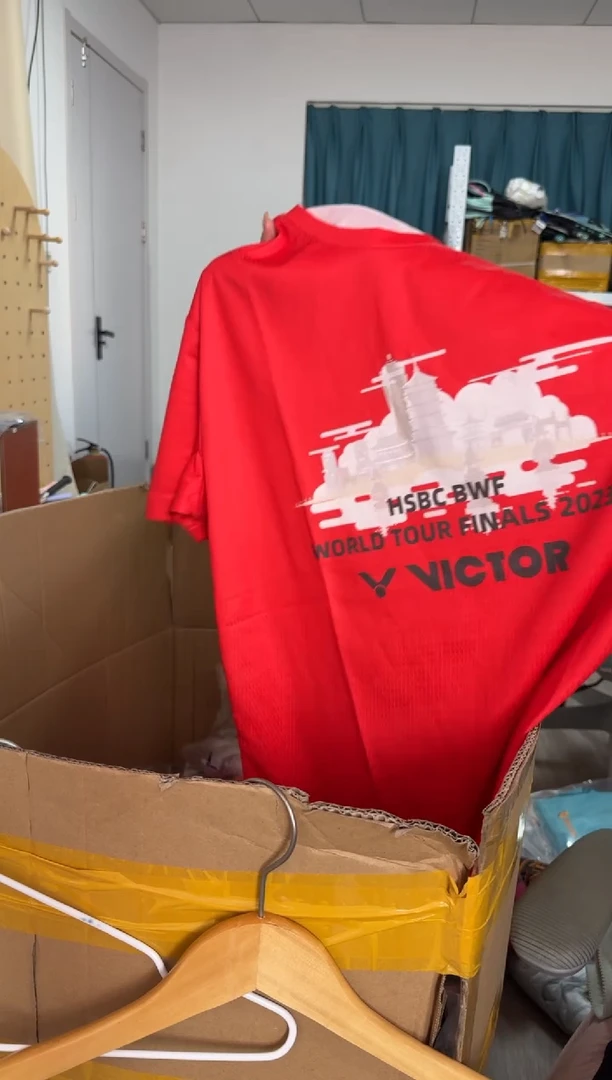 威克多正品微瑕  70  红色短袖