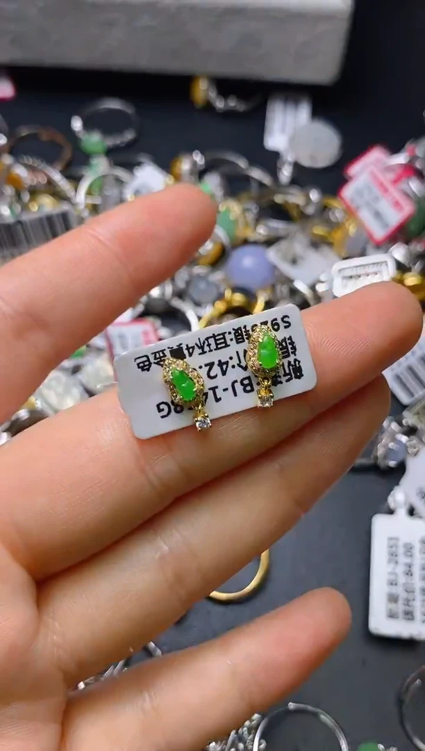 银S925镶嵌戒指翡翠百内无证书