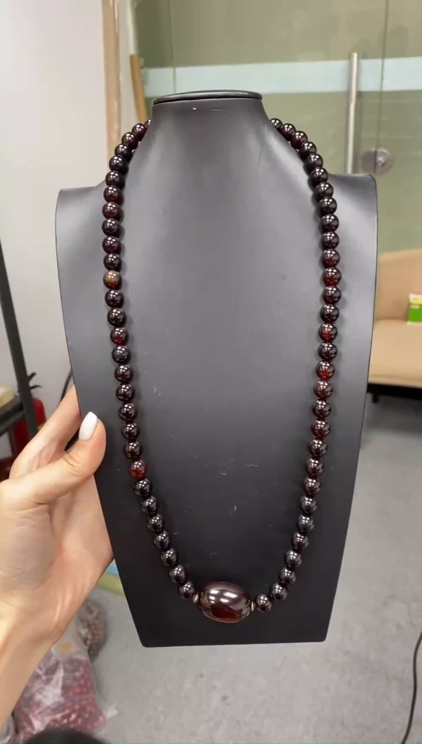 玛瑙/玉髓颈饰未镶嵌卡10mm68颗血离子玛瑙项链多样性发一件