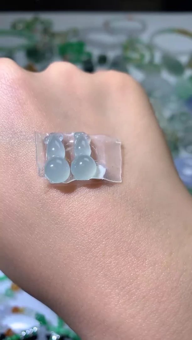 未镶嵌定制翡翠毛货